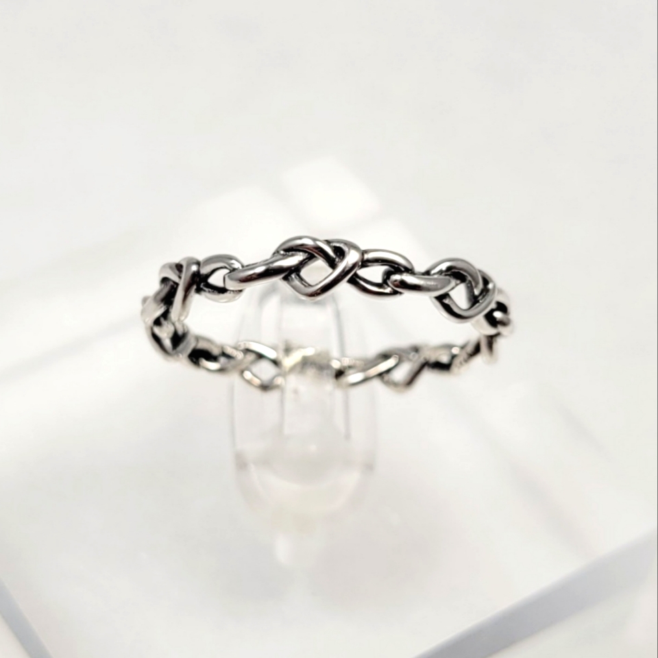 Heart Knot Chain Band
